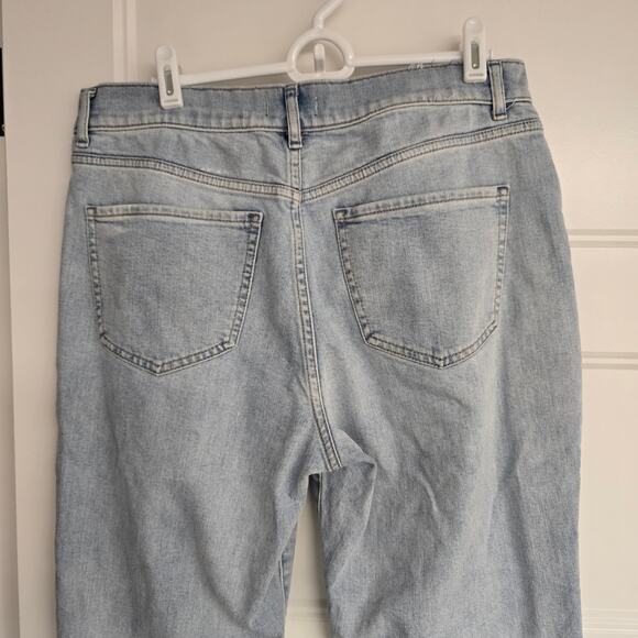 Express "Mom Jean Super High Rise" Distressed Jeans Fray Ankles | Size 6 Petite - Picture 6 of 10